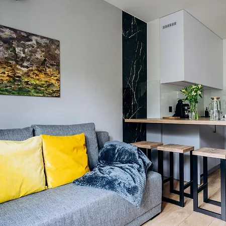 Native Helclow 23 Apartment